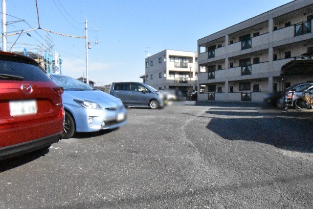 ��ʌ��@�c�s�厚�쓇�̃}���V�����̒��ԏ�