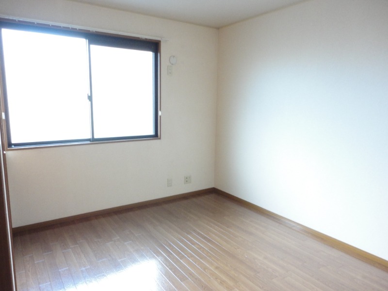 ��ʌ��������܎s�������J�R���ڂ̃A�p�[�g�̂��̑������E�X�y�[�X