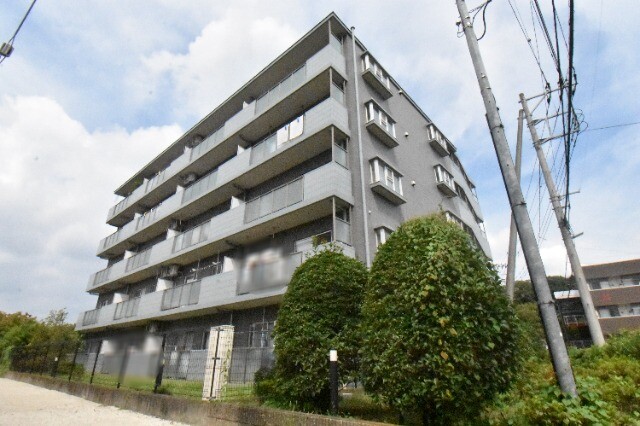 ��ʌ��������܎s������x�蒬�̃}���V�����̌����O��