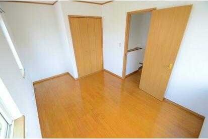 ��ʌ��������܎s��΋���K���̃^�E���n�E�X�̋����E���r���O