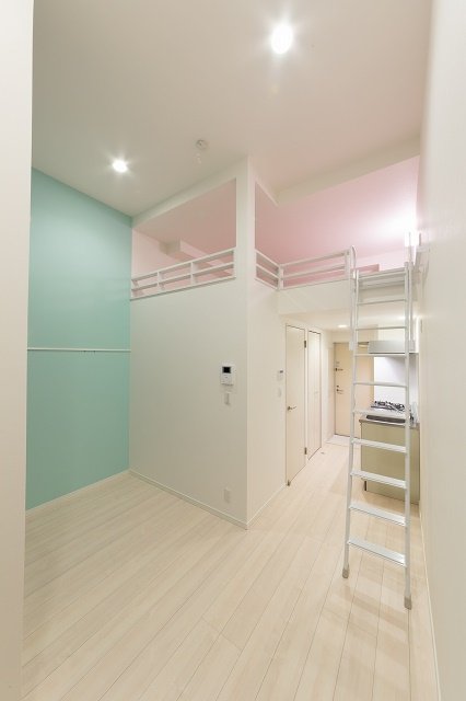 ��ʌ��������܎s�k����i���R���ڂ̃A�p�[�g�̋��ԁE���r���O