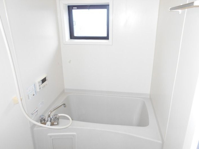 ��ʌ��������܎s�k�捡�H���̃A�p�[�g�̃o�X