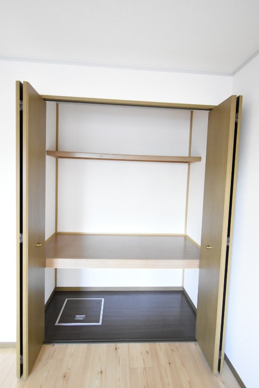 ��ʌ��������܎s����厚���V�n�̃A�p�[�g�̎��[