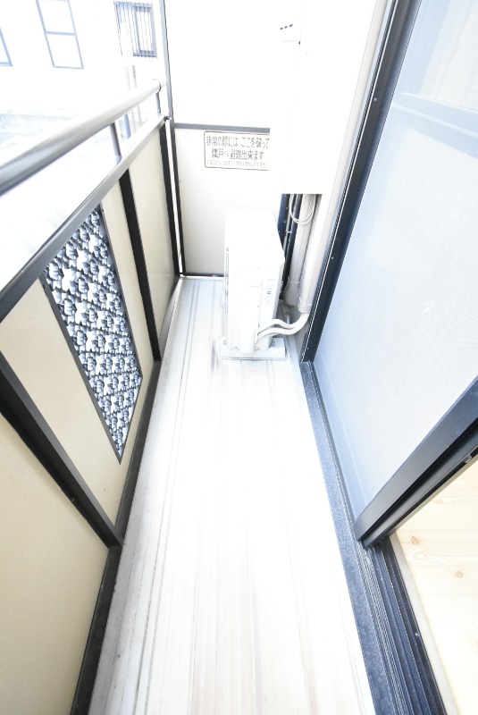 ��ʌ��������܎s����厚���V�n�̃A�p�[�g�̃o���R�j�[