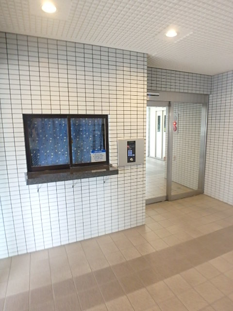 ��ʌ��������܎s��{��{���S���ڂ̃}���V�����̃G���g�����X