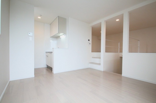 ��ʌ��������܎s��΋�{���R���ڂ̃A�p�[�g�̋��ԁE���r���O