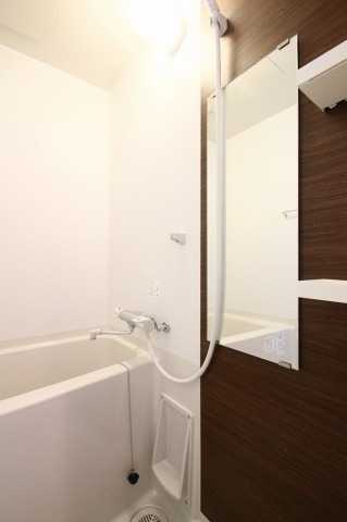 ��ʌ��������܎s��΋�{���R���ڂ̃A�p�[�g�̃o�X