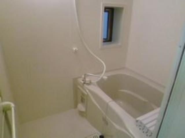 ��ʌ��������܎s�Y�a���ՂP�O���ڂ̃A�p�[�g�̃o�X