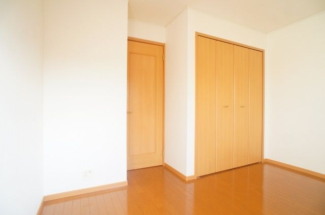 ��ʌ��k�����S�ɓޒ������j�Q���ڂ̃A�p�[�g�̂��̑�