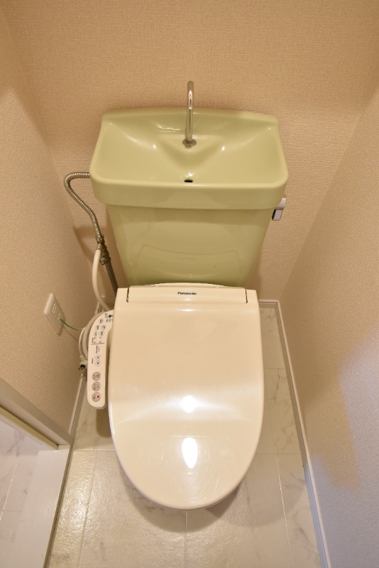 ��ʌ��������܎s��{��������P���ڂ̃A�p�[�g�̃g�C��