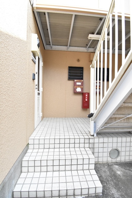 ��ʌ��������܎s��{��������P���ڂ̃A�p�[�g�̃G���g�����X