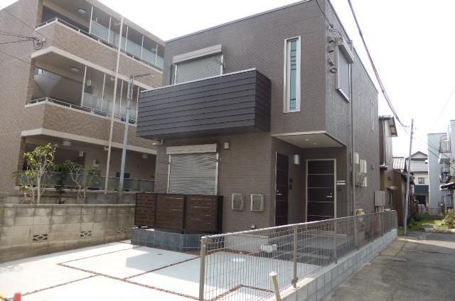 ��ʌ�����s�����P����17-11-8�̃A�p�[�g�̌����O��