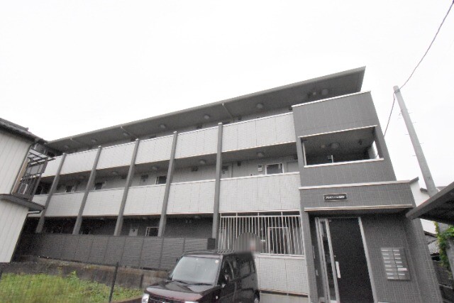 ��ʌ��z�J�s���S���ڂ̃A�p�[�g�̌����O��