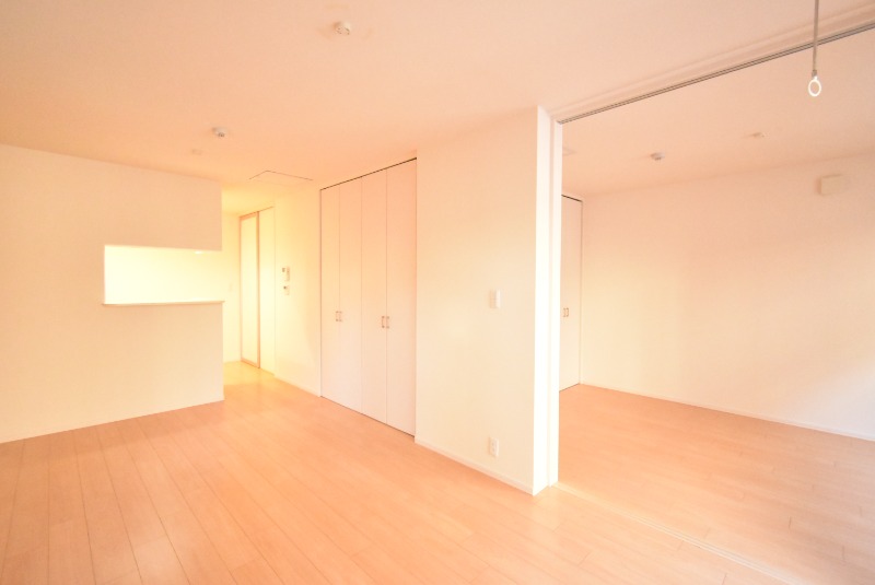 ��ʌ��������܎s�΋擌�Y�a�R���ڂ̃}���V�����̋��ԁE���r���O