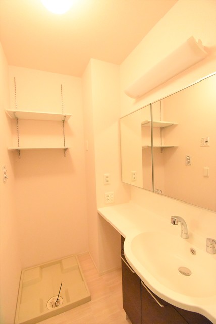 ��ʌ��z�J�s���S���ڂ̃A�p�[�g�̐��ʏ�