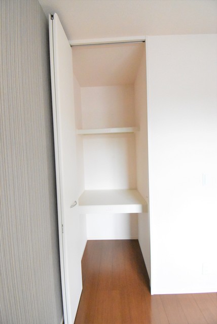 ��ʌ��z�J�s���S���ڂ̃A�p�[�g�̐Q��