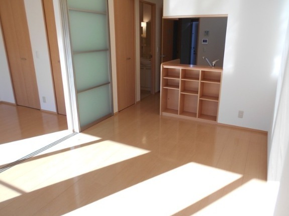 ��ʌ��z�J�s�z���J�̃A�p�[�g�̋��ԁE���r���O