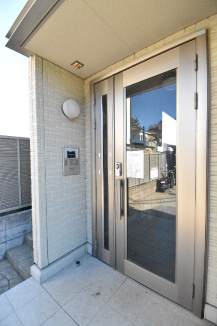 ��ʌ��z�J�s�z���J�̃A�p�[�g�̃G���g�����X