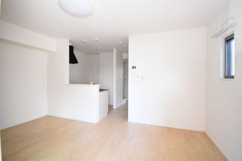 ��ʌ��������܎s��{��x�̓����P���ڂ̃A�p�[�g�̋��ԁE���r���O