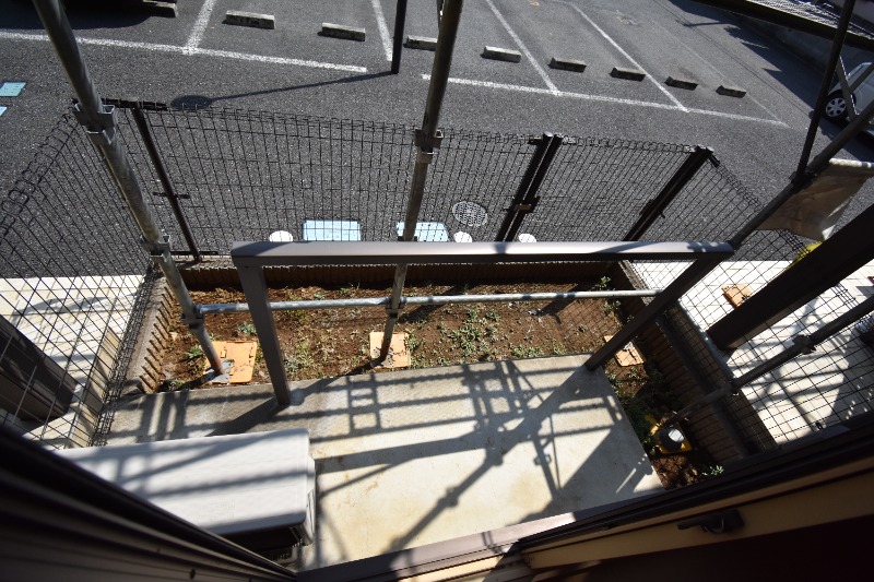 ��ʌ��������܎s����厚�w��̃A�p�[�g�̃o���R�j�[