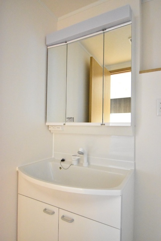 ��ʌ�����s������P���ڂ̃A�p�[�g�̐��ʏ�