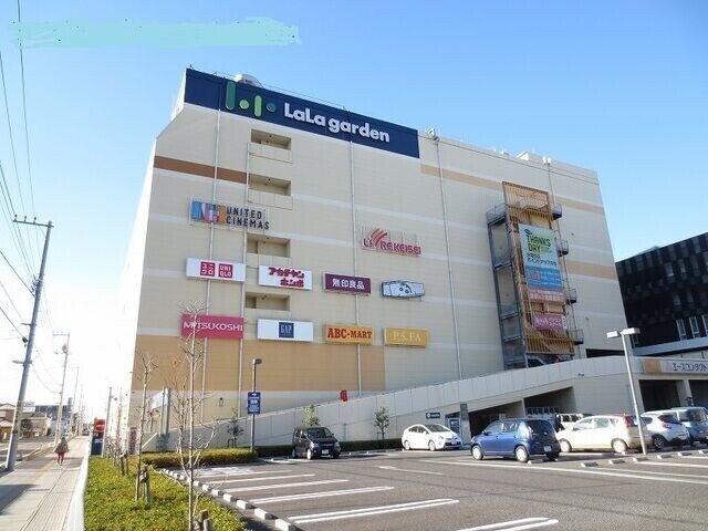 ��ʌ��t�����s�����ڂ̃A�p�[�g�̎���