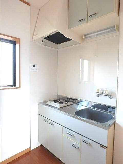 ��ʌ��������܎s����厚�y���̃A�p�[�g�̃L�b�`��