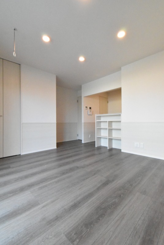 ��ʌ��z�J�s�V�z�J�P���ڂ̃A�p�[�g�̋��ԁE���r���O