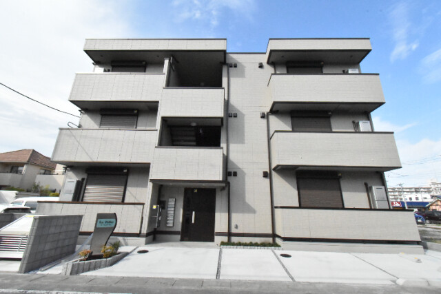 ��ʌ��z�J�s�V�z�J�P����10-12�̃A�p�[�g�̌����O��