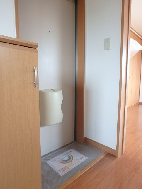 ��ʌ��������܎s����厚�y���̃A�p�[�g�̌���