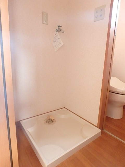 ��ʌ��������܎s����厚�y���̃A�p�[�g�̂��̑�