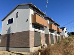 ��ʌ��������܎s����厚��c�{�̃e���X�n�E�X�̌����O��