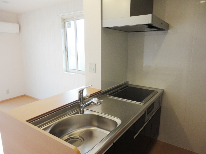 ��ʌ��������܎s��{��������P���ڂ̃A�p�[�g�̃L�b�`��