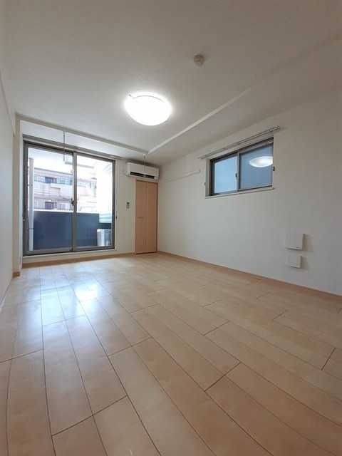 ��ʌ��������܎s��掭��܂S���ڂ̃}���V�����̋��ԁE���r���O