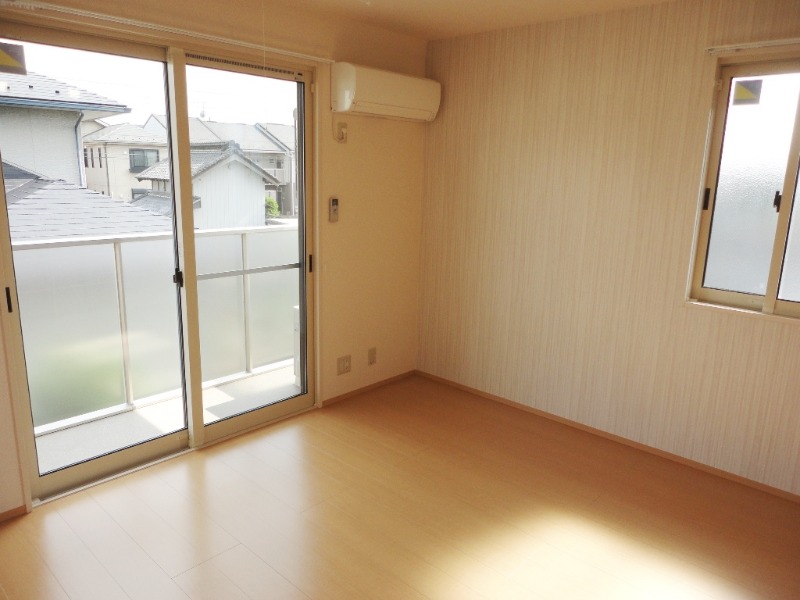 ��ʌ��������܎s��{��������P���ڂ̃A�p�[�g�̂��̑������E�X�y�[�X