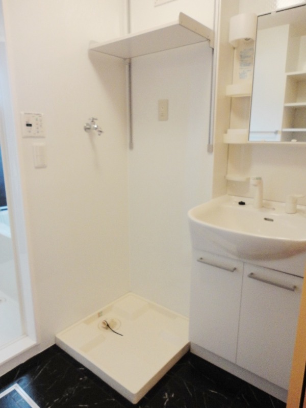 ��ʌ��������܎s��{��������P���ڂ̃A�p�[�g�̂��̑�