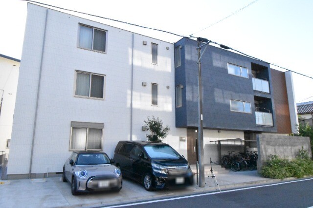 ��ʌ��������܎s�k�擌�听���P���ڂ̃}���V�����̒��ԏ�