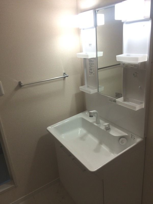 ��ʌ��k�����S�ɓޒ������P���ڂ̃A�p�[�g�̐��ʏ�