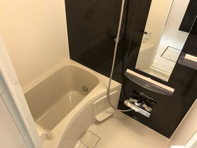 ��ʌ��������܎s�k�擌�听���P���ڂ̃A�p�[�g�̃o�X