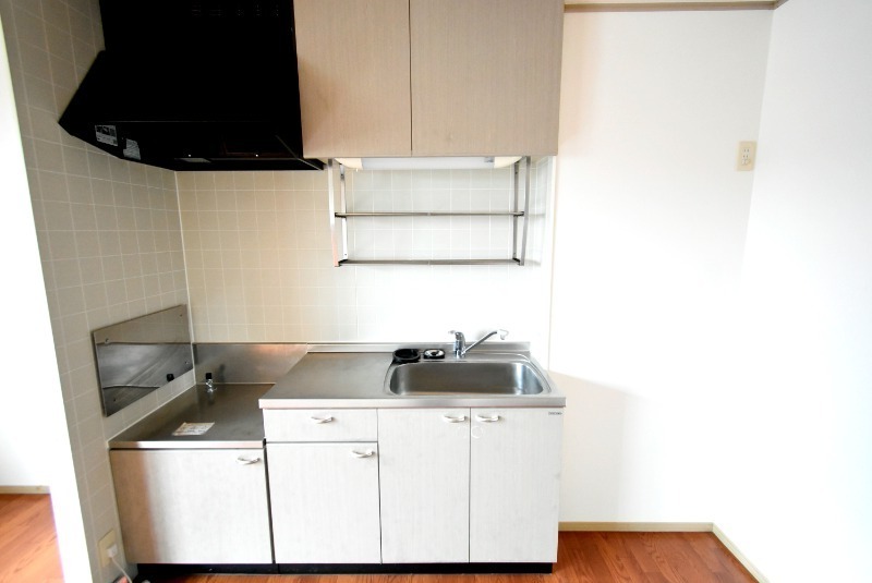 ��ʌ������s���W���ڂ̃A�p�[�g�̃L�b�`��