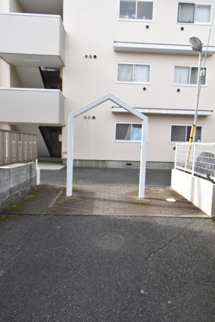 ��ʌ��@�c�s���L�Q���ڂ̃}���V�����̃G���g�����X