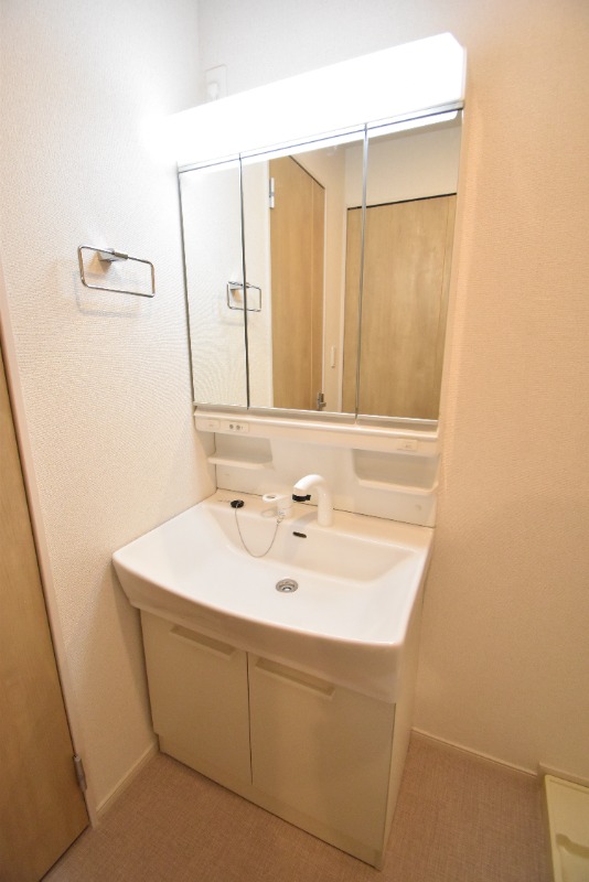 ��ʌ��������܎s�������a�c���P���ڂ̃A�p�[�g�̐��ʏ�