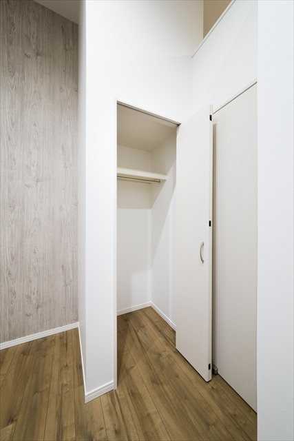 ��ʌ������s���]�P���ڂ̃A�p�[�g�̎��[