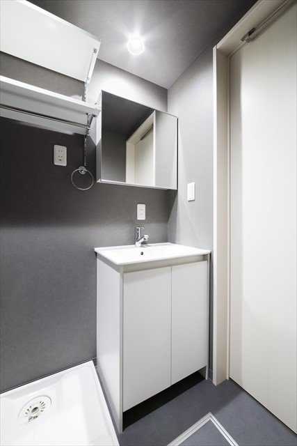 ��ʌ������s���]�P���ڂ̃A�p�[�g�̐��ʏ�