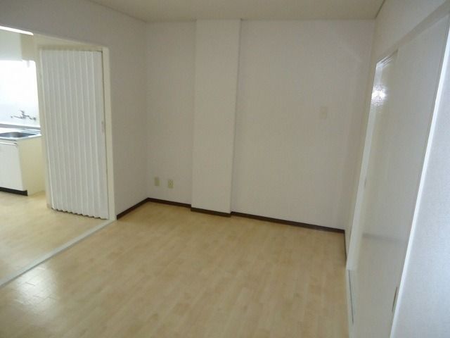 ��ʌ��@�c�s���L�Q���ڂ̃}���V�����̂��̑������E�X�y�[�X