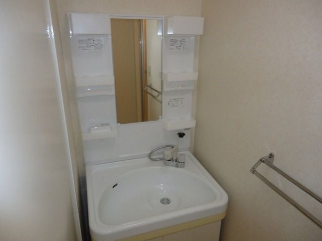 ��ʌ��@�c�s���L�Q���ڂ̃}���V�����̐��ʏ�