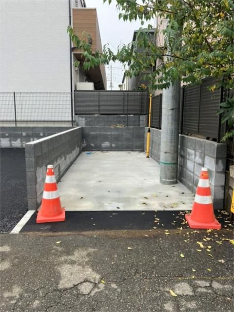 ��ʌ��������܎s��΋�钬�P���ڂ̃e���X�n�E�X�̂��̑�