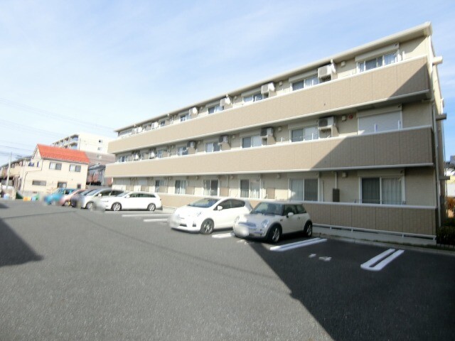 ��ʌ��z�J�s�ԎR���R���ڂ̃A�p�[�g�̌����O��