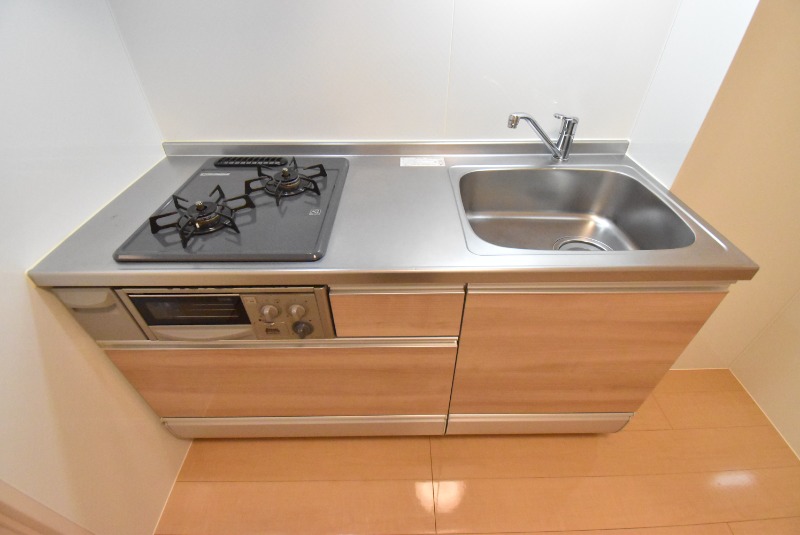 ��ʌ��z�J�s�ԎR���R���ڂ̃A�p�[�g�̃L�b�`��