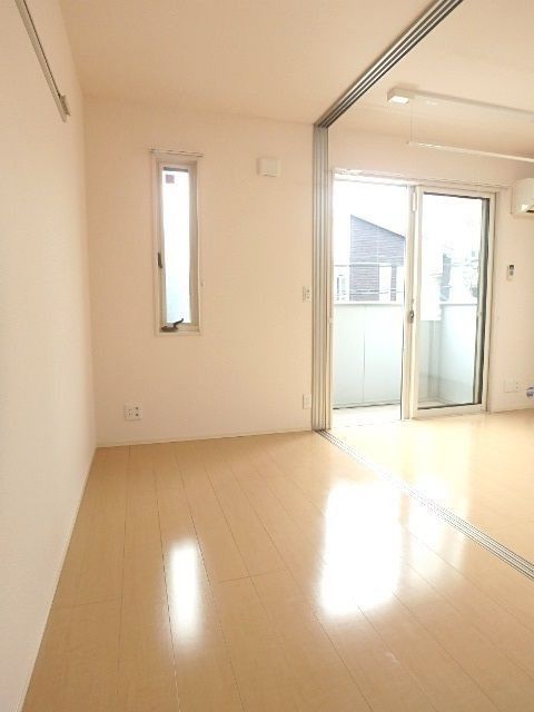 ��ʌ��������܎s�����擌��{�V���ڂ̃A�p�[�g�̋��ԁE���r���O